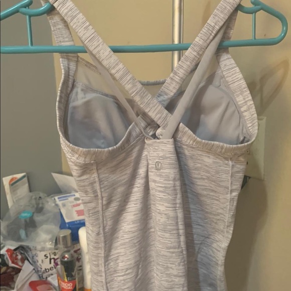 NWOT Lululemon tank - Picture 3 of 3